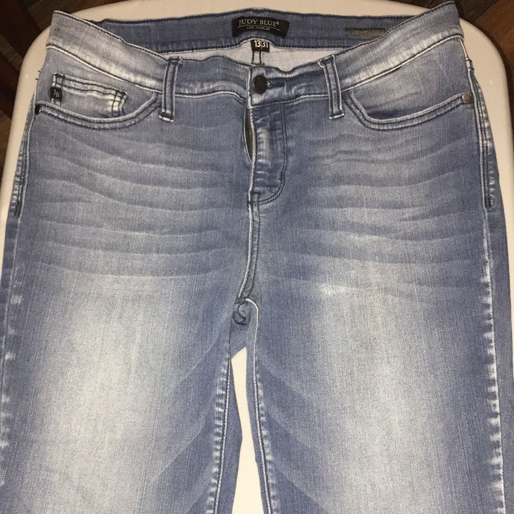 Judy Blue cropped Capri 13